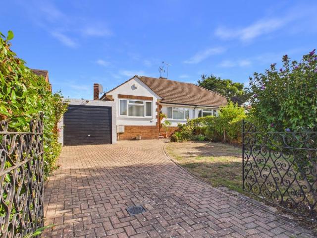 Bungalow for sale in Fishery, Maidenhead