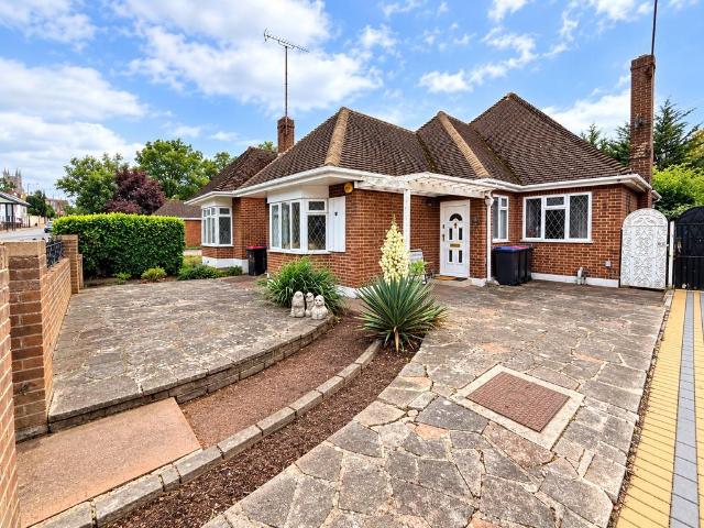 Bungalow for sale in Prittlewell, Southend-on-Sea