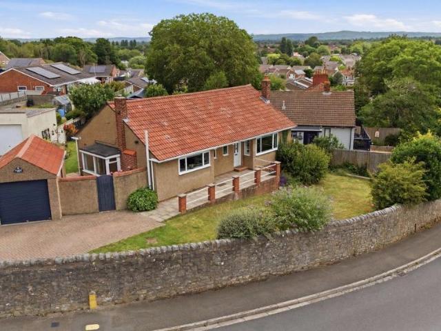 Bungalow for sale in Worle, Weston-super-mare