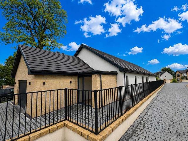 Bungalow for sale in Peel Park, Thorntonhall