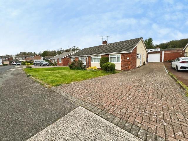 Bungalow for sale in Oad Street, Kent