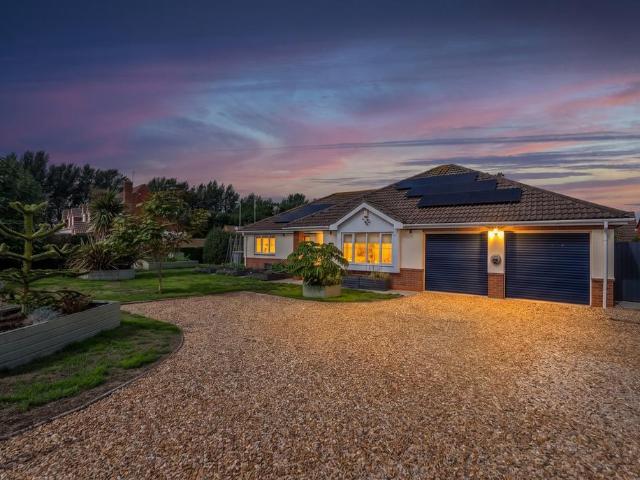 Bungalow for sale in Gosberton Clough, Lincolnshire