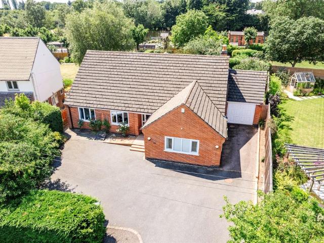 Bungalow for sale in Elmfield, Leicestershire
