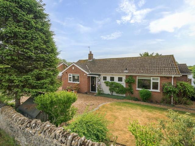 Bungalow for sale in Dromore, Oxfordshire