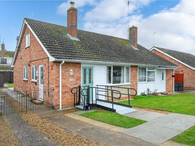 Bungalow for sale in Barholm, Lincolnshire