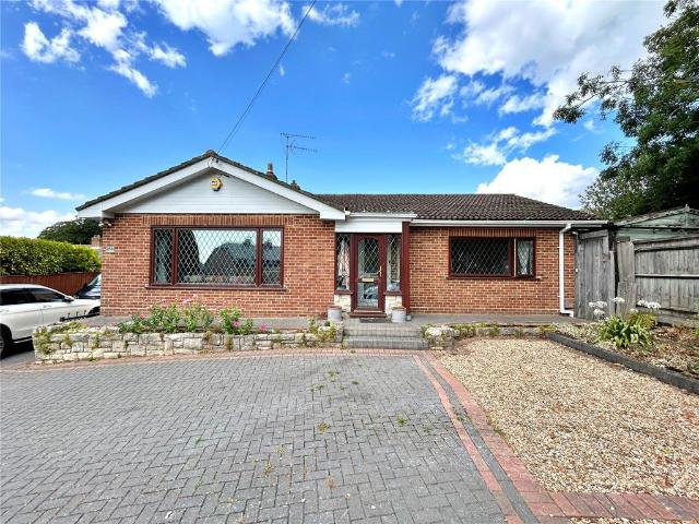 Bungalow for sale in Highcliffe