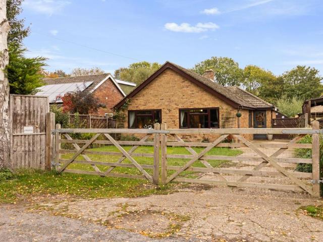 Bungalow for sale in Belleau, Lincolnshire