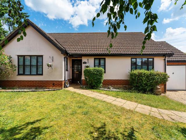 Bungalow for sale in Church End, Duton Hill