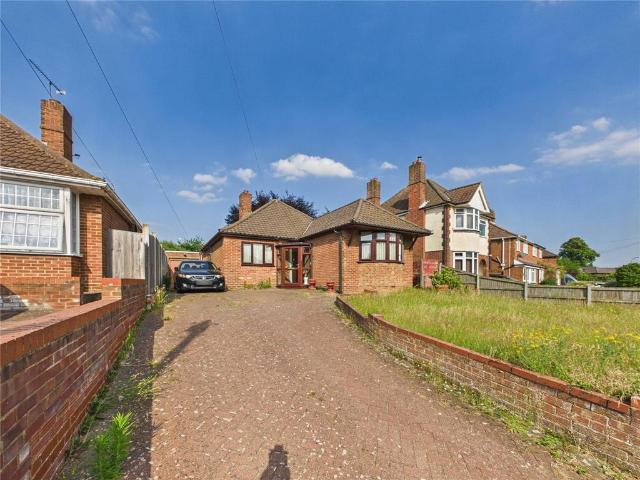 Bungalow for sale in Castle Hill, Key Street