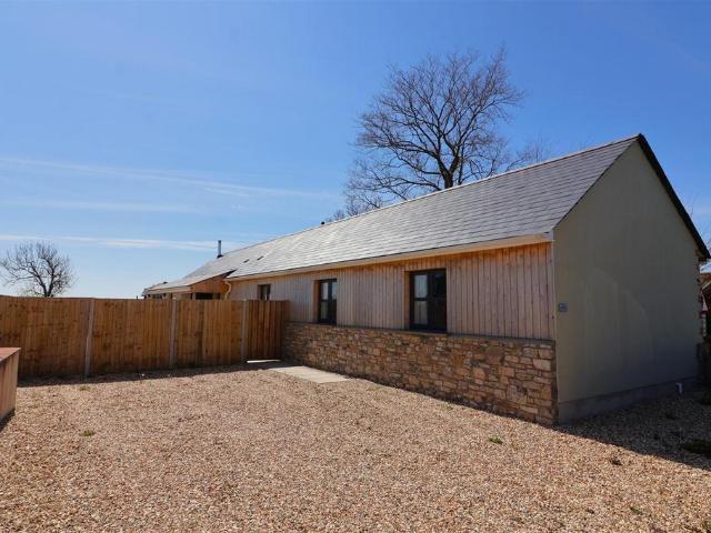 Bungalow for sale in Manorbier, Jameston