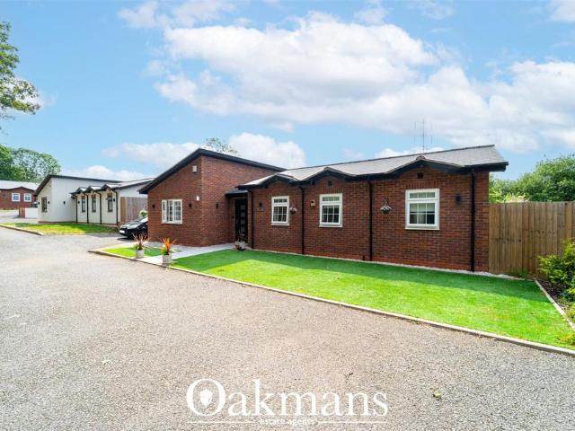 Bungalow for sale in Bromsgrove, Worcestershire