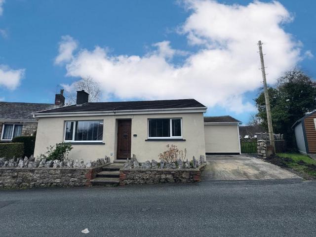 Bungalow for sale in Cwmamman, Wales