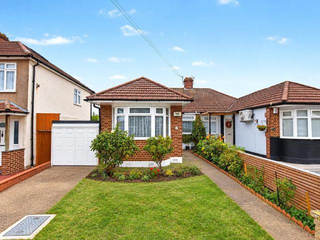 Bungalow for sale in London Borough of Bexley, Greater London