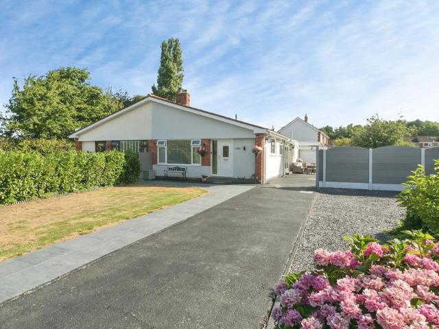 Bungalow for sale in Rhuddlan