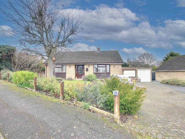 Bungalow for sale in The Stukeleys, Huntingdon