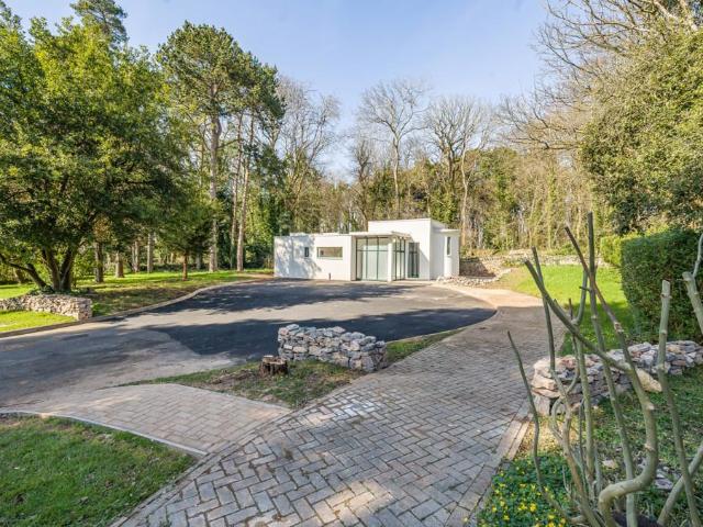 Bungalow for sale in Barry, Wales