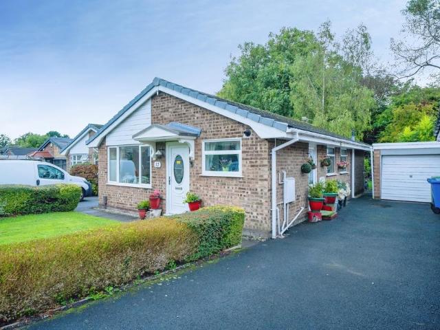 Bungalow for sale in Locking Stumps