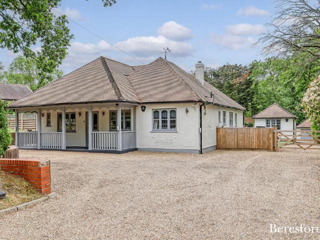 Bungalow for sale in Navestock Side, Essex