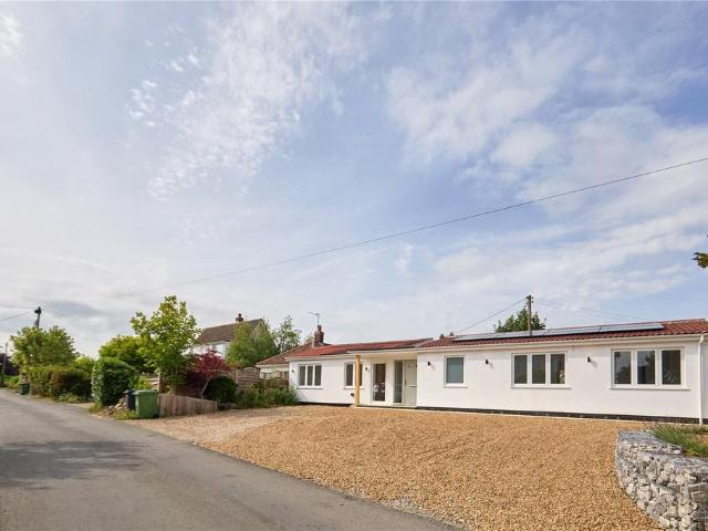 Bungalow for sale in Lynch Green, Burgh St Peter