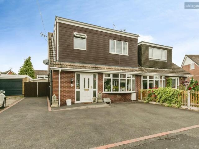 Bungalow for sale in Shavington cum Gresty, Shavington