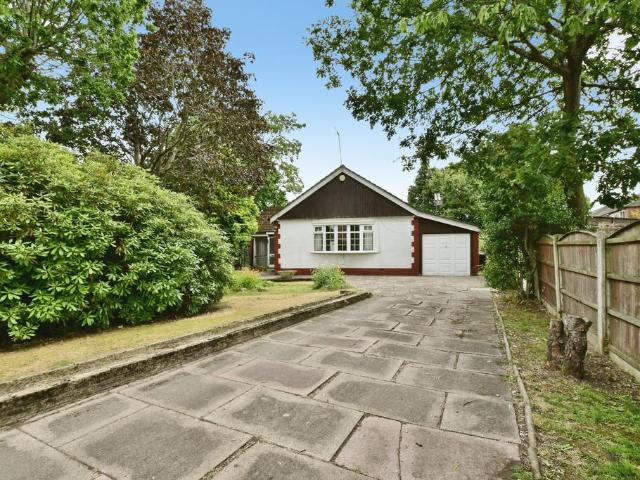 Bungalow for sale in Cheadle Hulme, Greater Manchester
