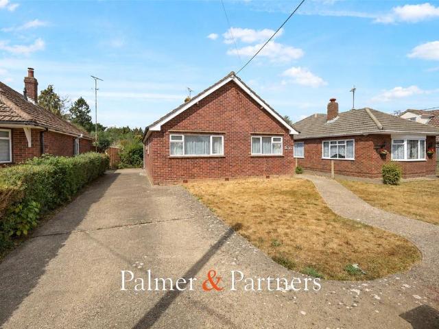 Bungalow for sale in Fordham Heath, Essex