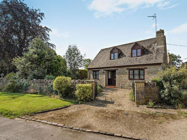 Bungalow for sale in Fossebridge, Gloucestershire