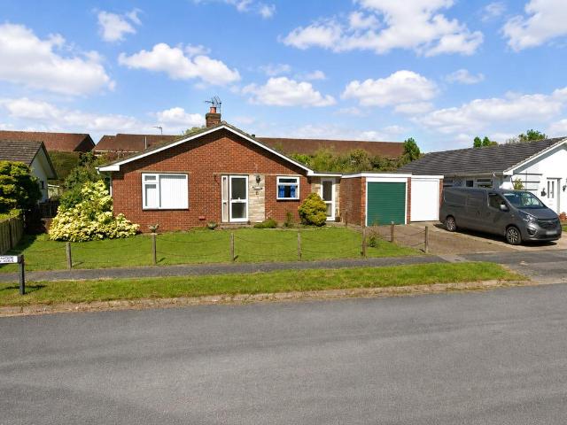 Bungalow for sale in Bolton Low Houses, Hampshire