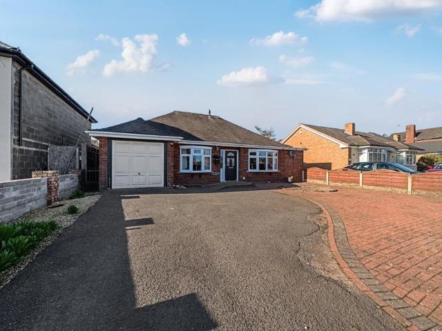 Bungalow for sale in Chadsmoor, Staffordshire