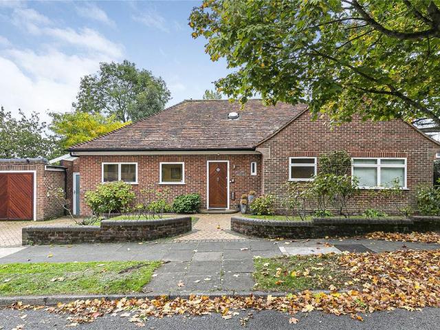 House for sale in High Barnet, Isle Of Man