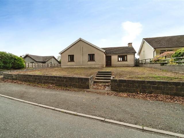 Bungalow for sale in Hook