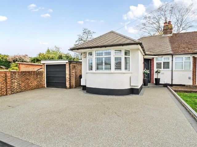 Bungalow for sale in Crofton, Greater London