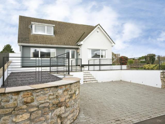 Bungalow for sale in Magor with Undy, Undy