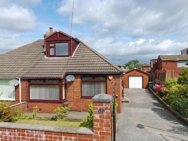 Bungalow for sale in Holden Fold, Pendock