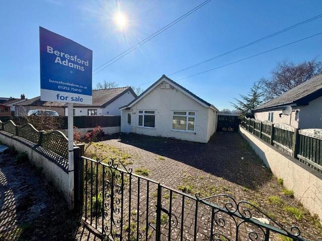 Bungalow for sale in Pen-y-ffordd, Wales