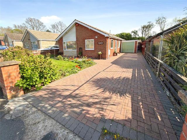 Bungalow for sale in Ermine West, Brayford