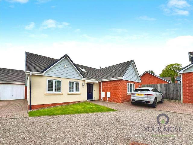 Bungalow for sale in Coseley, West Midlands