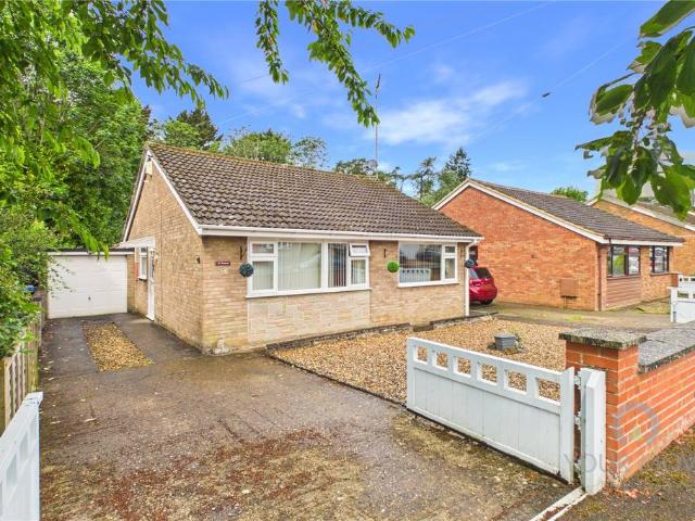Bungalow for sale in Brambleside, Kettering