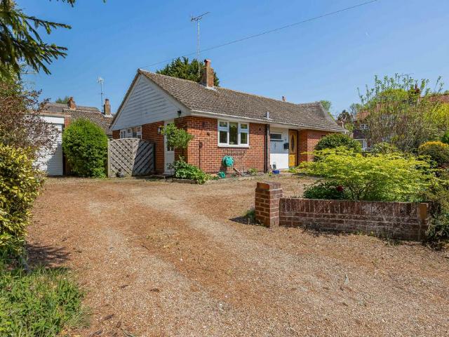 Bungalow for sale in Berrick Salome, Oxfordshire