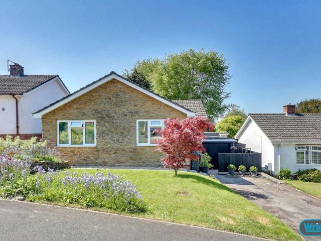 Bungalow for sale in Leighton Park, Westbury
