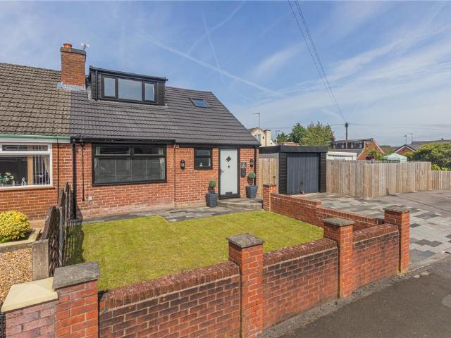 Bungalow for sale in Lady House, Burnedge