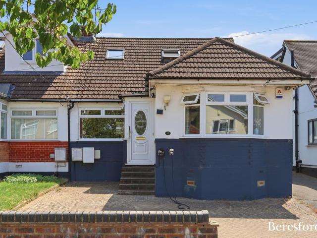 Bungalow for sale in Hutton, Navestock Side