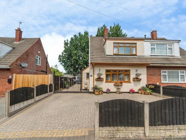 Bungalow for sale in Chadsmoor, Staffordshire