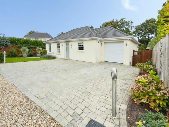 Bungalow for sale in Kellington, North Yorkshire