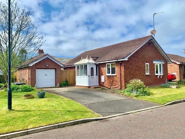 Bungalow for sale in Thingwall, Wirral