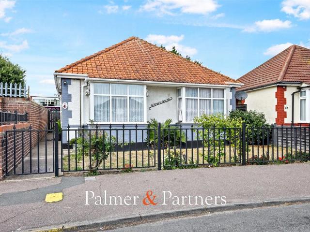 Bungalow for sale in Dale Hill, Essex