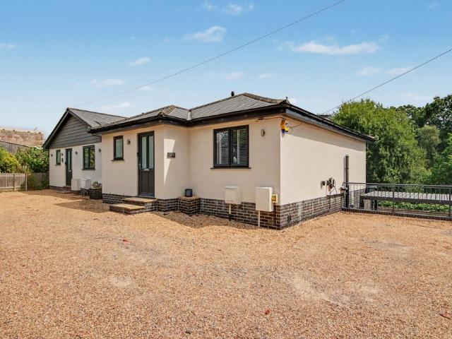 Bungalow for sale in Sholing, City Of Southampton