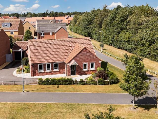 Bungalow for sale in Pocklington, East Riding Of Yorkshire