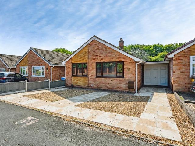 Bungalow for sale in Landywood, Great Chatwell