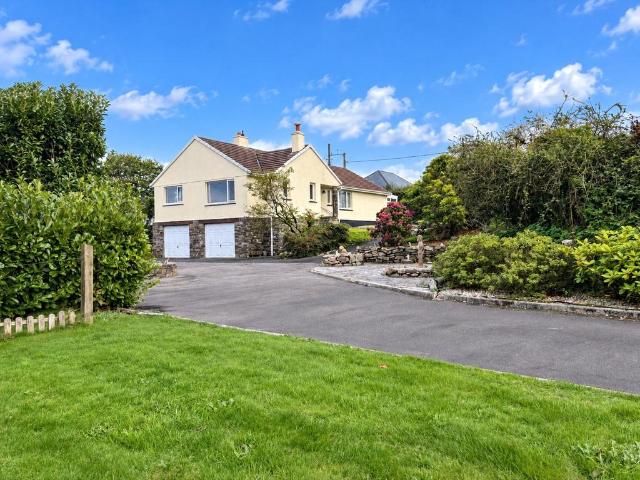 Bungalow for sale in Cornwall